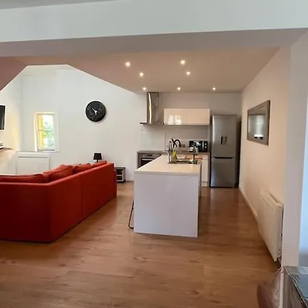 Chaleureux Et Spacieux Apartment *